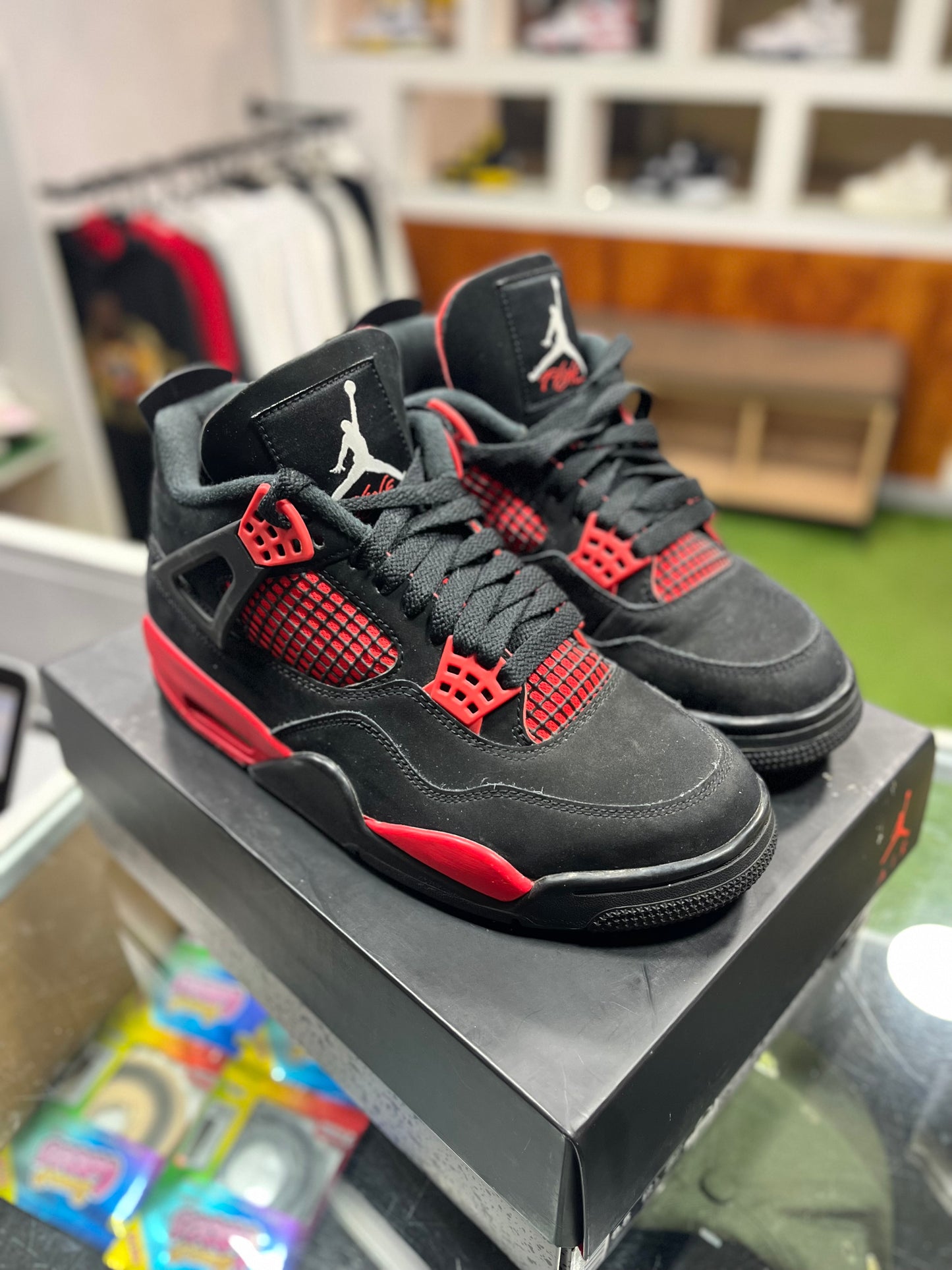 Air Jordan 4 Red Thunder - Recondicionado