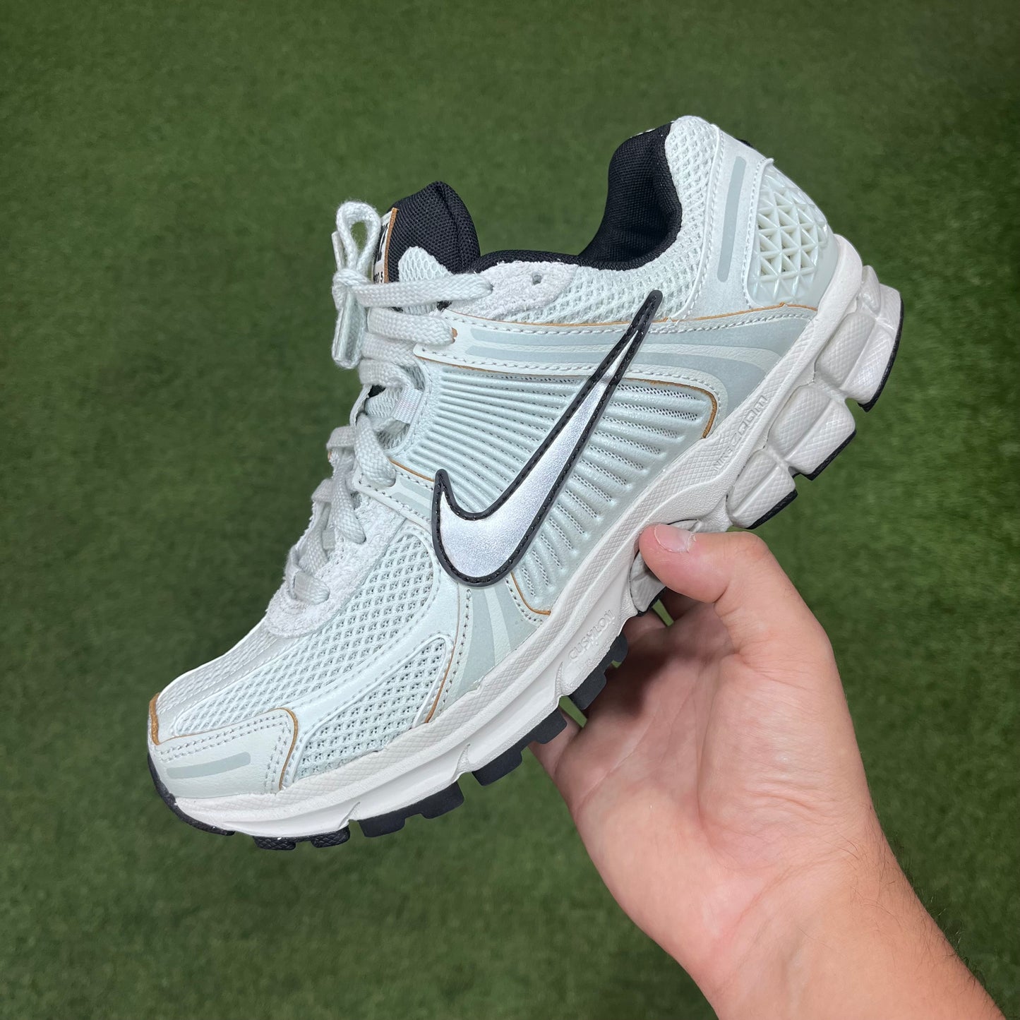 Nike VOMERO 5 Light Silver Chrome