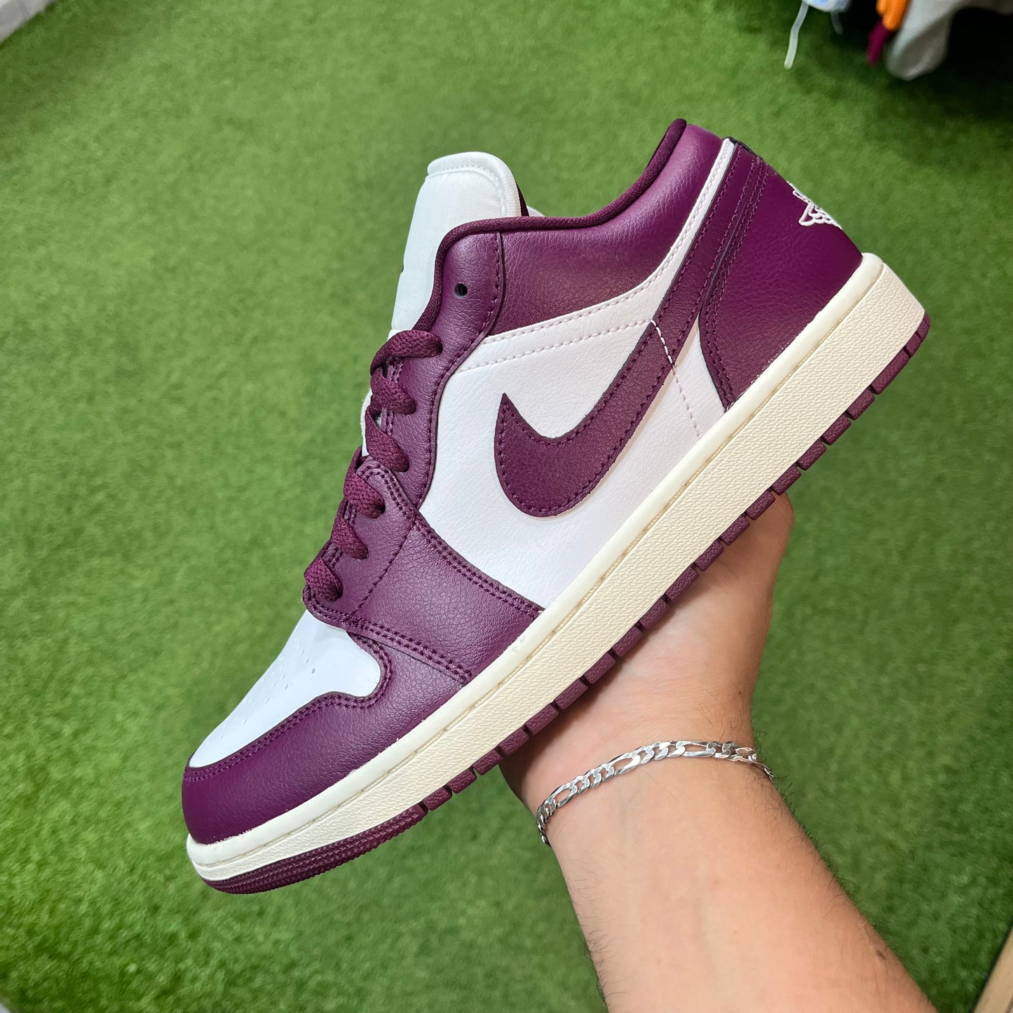 Air Jordan 1 Low Bordeaux