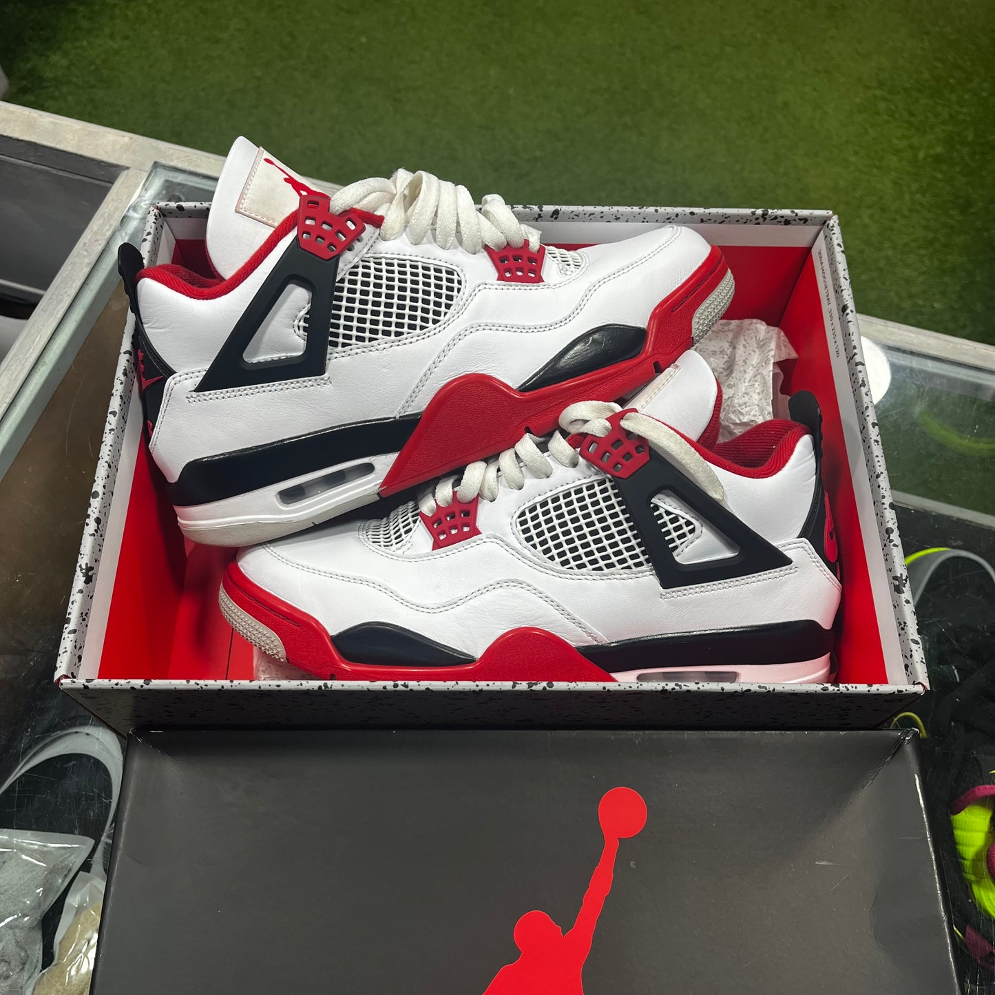 Air Jordan 4 Fire Red 2020 • Recondicionado