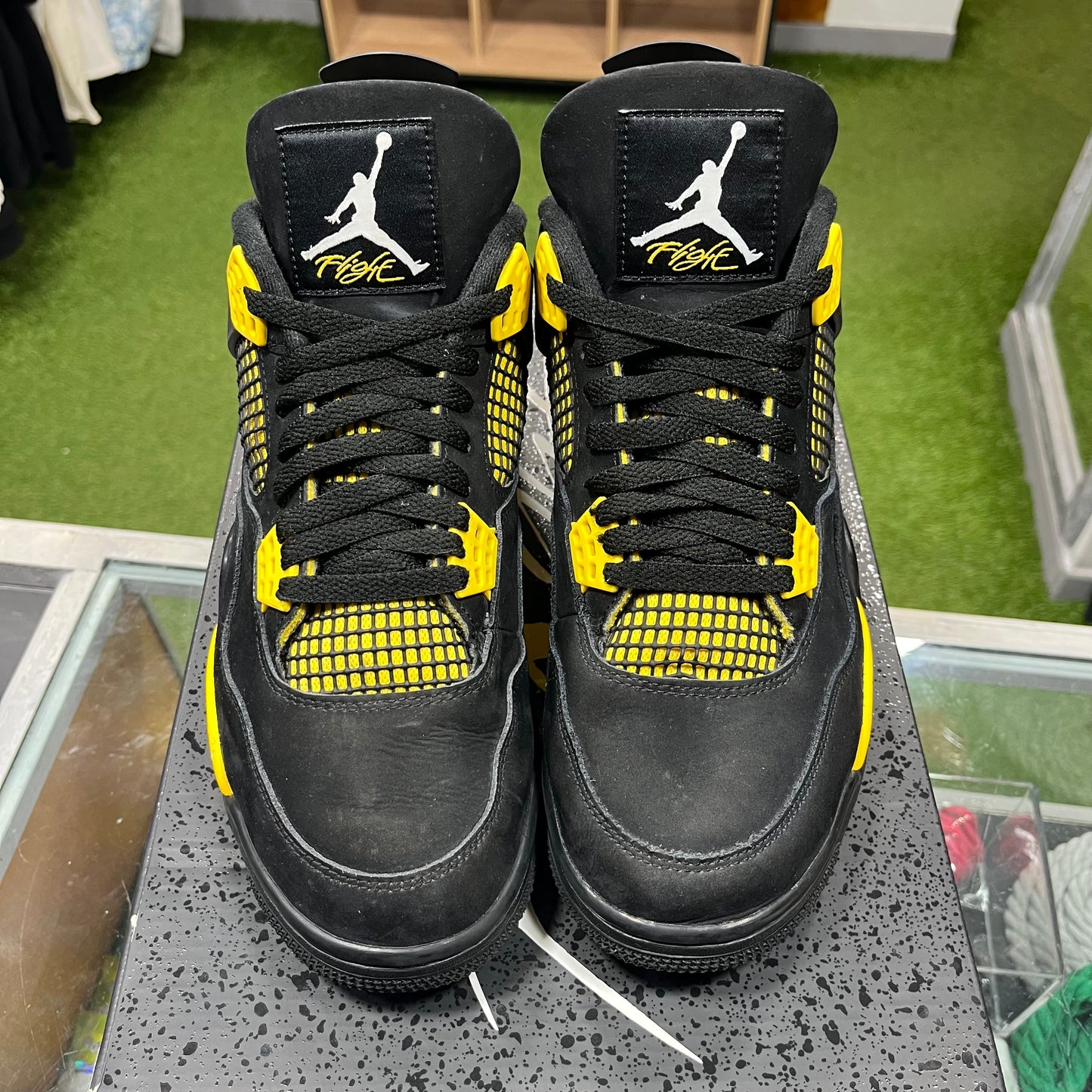 Air Jordan 4 Thunder - Recondicionado