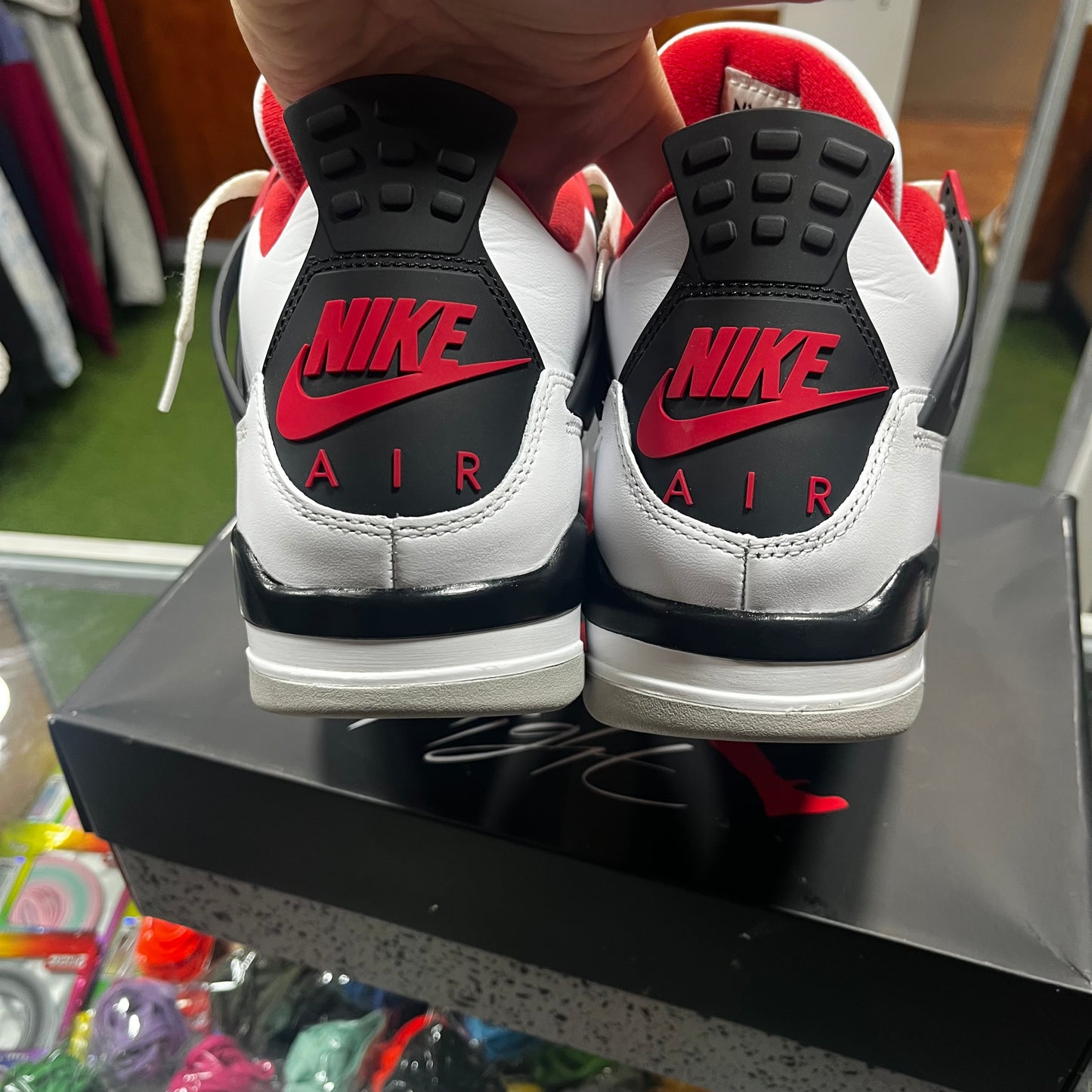Air Jordan 4 Fire Red 2020 • Recondicionado