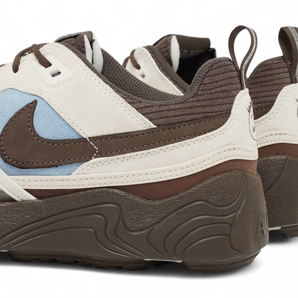 Nike Zoom Field Jaxx - Travis Scott 'Leche Blue'