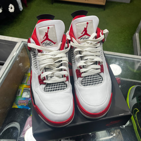Air Jordan 4 Fire Red 2020 • Recondicionado