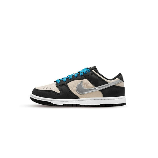 Nike Dunk Low Starry Laces
