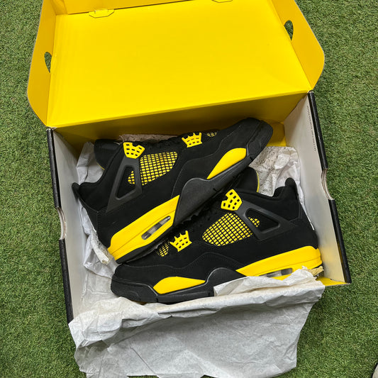 Air Jordan 4 Thunder - Recondicionado