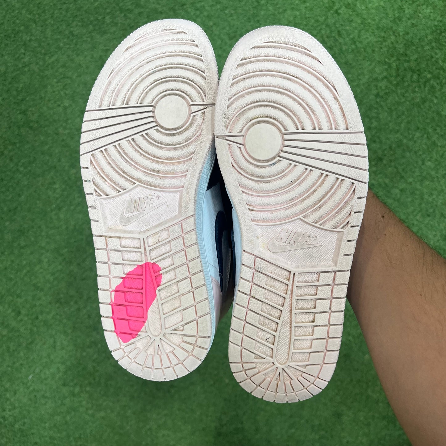 Air Jordan 1 High “Bubblegum”